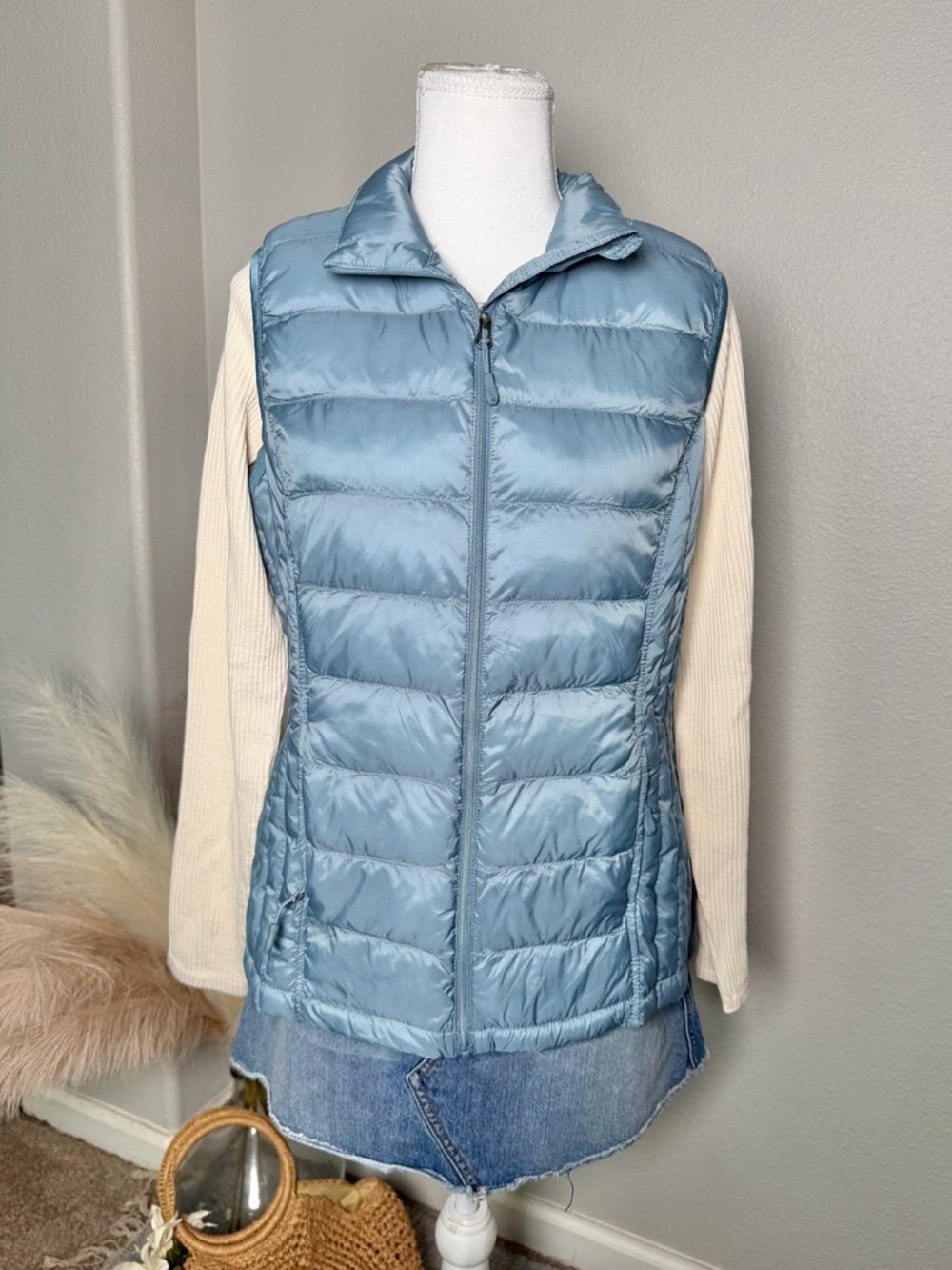 NWT - 32 Degrees - Women's Lightweight Quilted Puffer Vest - Slate Blue - Picture 12 of 16